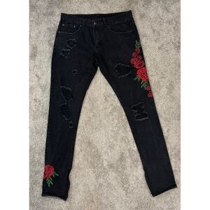 Y&R Chase Dreams Black Distressed Jeans with Red Rose Embroidery Size‎ 32